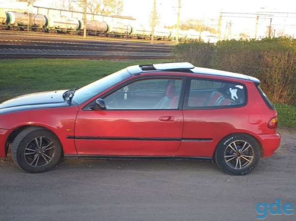 Машина Honda Civic, фотография 1