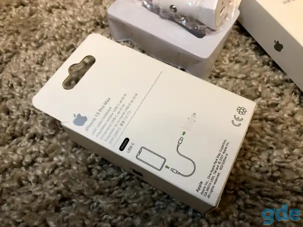 Авто-адаптер Apple USB-C 20 Вт, фотография 3