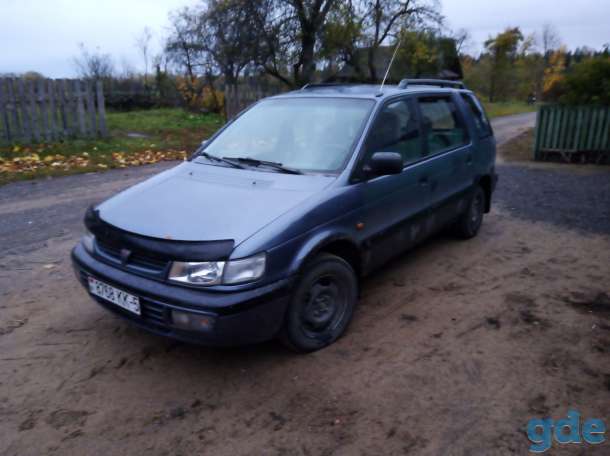 Mitsubishi Space Wagon 2.0 ТД, фотография 1
