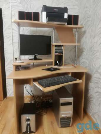 Стол компьютерный, фотография 1
