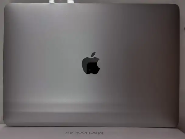 Macbook Air 13 8256, фотография 3