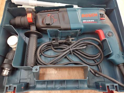 Перфоратор Bosch. Новый, фотография 2