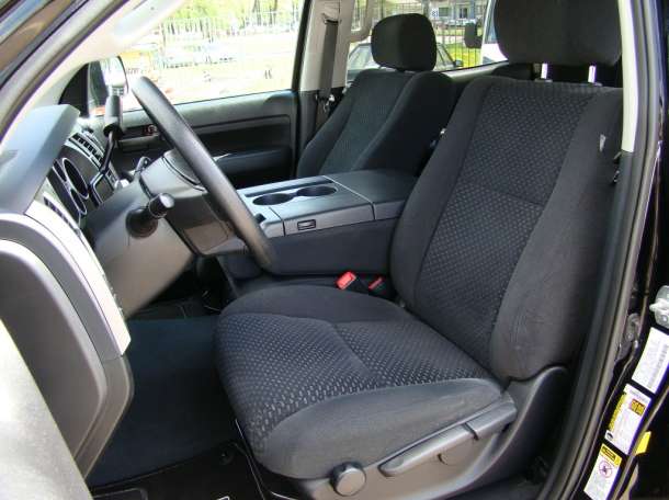 Мощный Toyota Tundra Double Cab 4WD, фотография 6