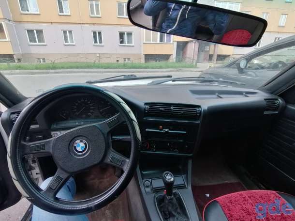 BMW 316i E30, фотография 5