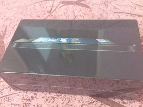 Оригинальный iPhone 5(16gB) - Black/White(Белый/Черный), фотография 3