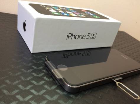 Оригинальный iPhone 5s(16gB) - Black/White/Gold(Чёрный, Белый, Золотой), фотография 4