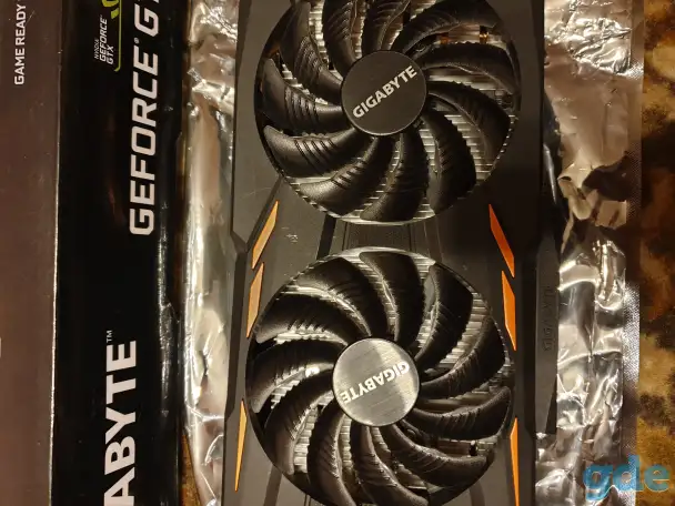 Видеокарта Gigabyte, фотография 1