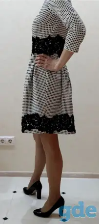 Бело-черное платье, фотография 3