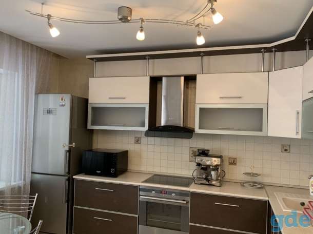 Продаю двухкомнатную квартиру с хорошим ремонтом, Горелика 63, фотография 3