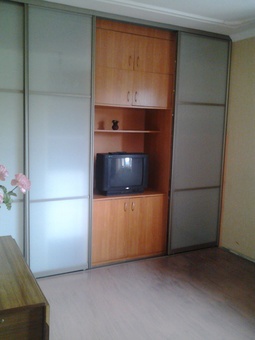 Продаю 1-комнатную квартиру, улица Космонавтов, фотография 3