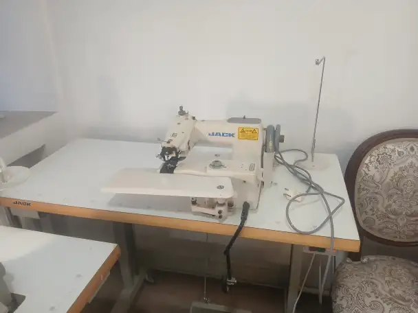 Продам Промышленные швейные машины комплект из 3 единиц, фотография 5