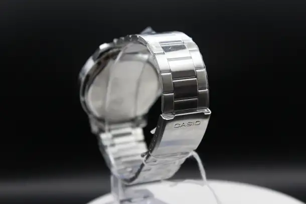 Японские наручные часы Casio Collection MTP-VD01D-1E, фотография 4