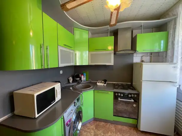3-ех комнатная квартира на сутки, ул.Горынь, д.42, фотография 1