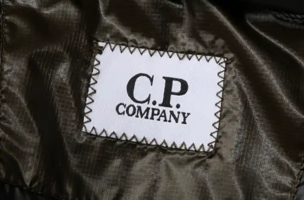 C.P COMPANY GOOSE DOWN GOGGLE JACKET, фотография 3