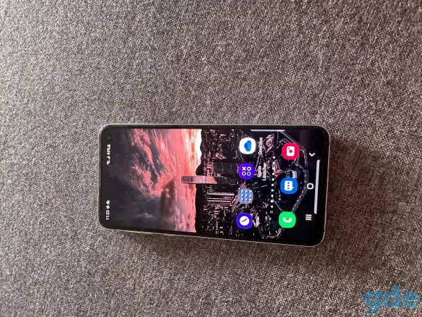Samsung s10e, фотография 1