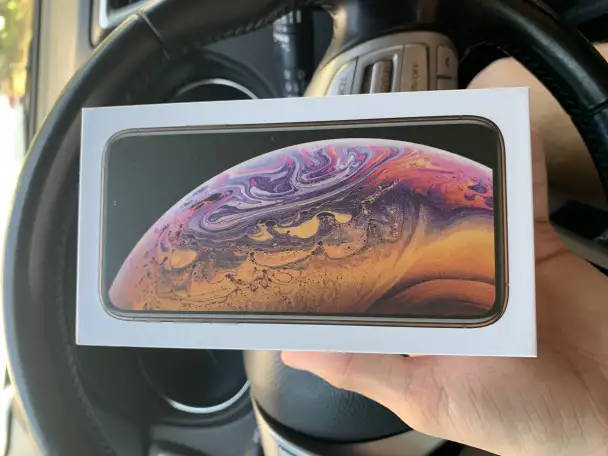 iPhone XS gold 64 gb, фотография 1