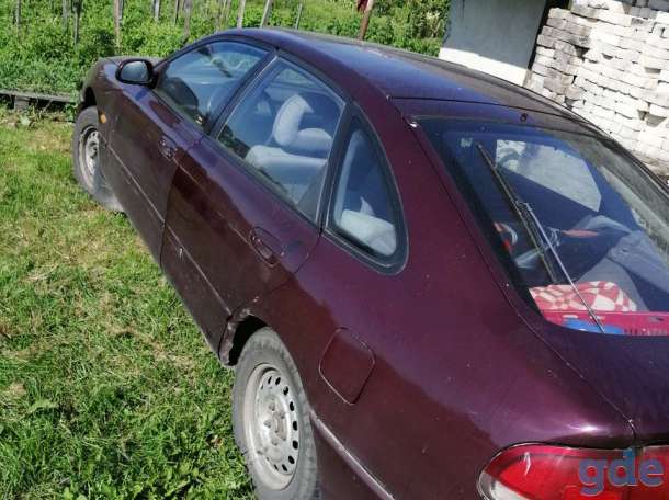 Mazda 626 1993г., фотография 2