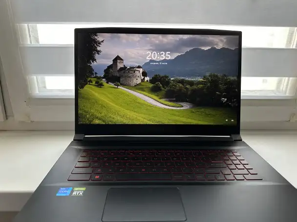 Ноутбук MSI Katana GF76 11UE-262PL, фотография 1