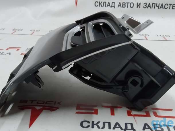 Зап. части для авто Tesla. Декоративная накладка центральной панели вод. левая PIANO BLACK MATA в сборе Tesla model S, m, фотография 3