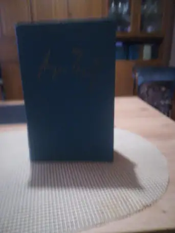 Книги, фотография 1