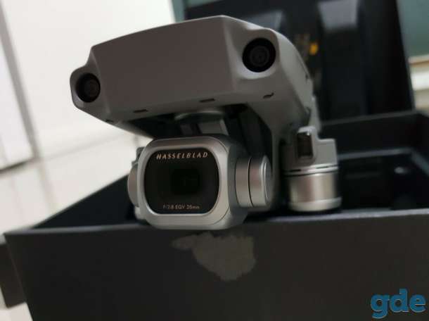DJI Mavic 2 Pro with Fly More Combo, фотография 2