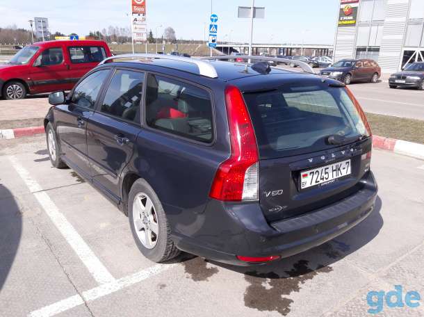 Надежный, красивый, вместительный, экономичный, максимальная комплектация! Volvo v50, фотография 5