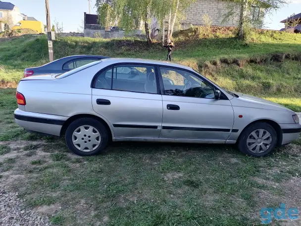 Продам мащину Toyota Carina, фотография 2