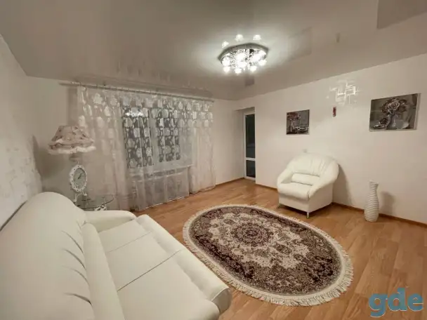 Квартира на сутки в Несвиже с хорошим ремонтом, ул.Лазаря, д.6, фотография 1