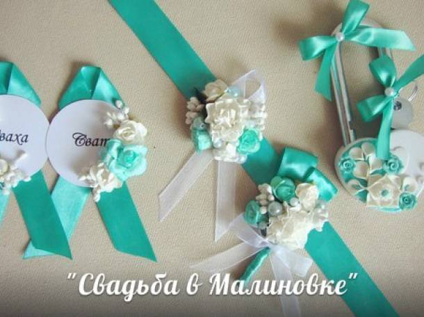 свадебные аксессуары, бокалы, очаг, бутоньерки, подвязка, букет, фотография 8
