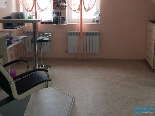 Сдам в аренду рабочие места в салоне красоты, ул. ПРИТЫЦКОГО, фотография 4