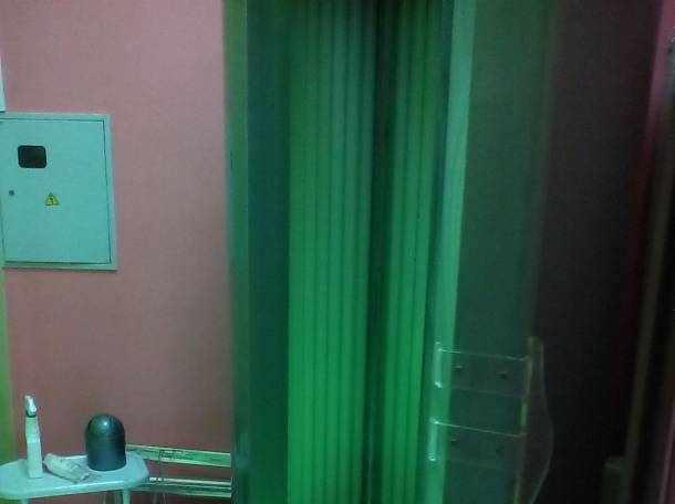 Солярий вертикальный «Комета» 50х180W б/у, фотография 1