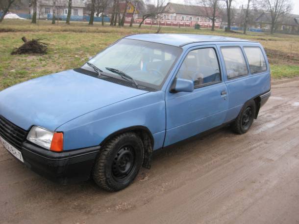 Продам Opel Kadett 1986, фотография 1