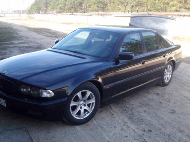 BMW 730, фотография 1