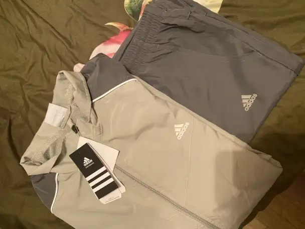Оригинальный спортивный костюм adidas, фотография 2