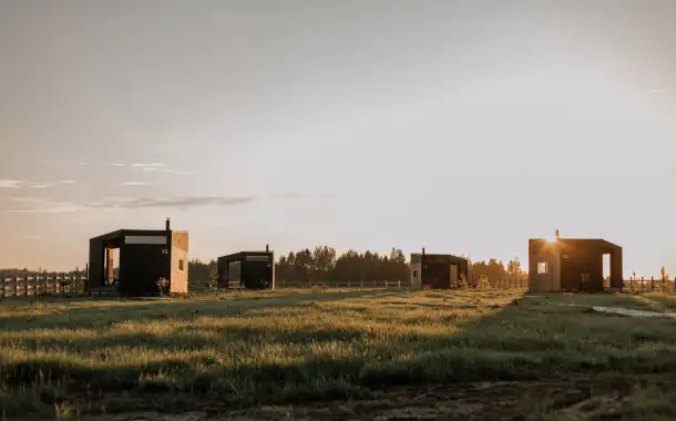 Панорамные мини-дома на ферме Nomad Houses  рядом с Браславом, фотография 2