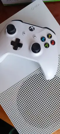 Xbox one S, фотография 1