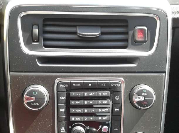 Продадим Volvo S60-2014 года, фотография 4