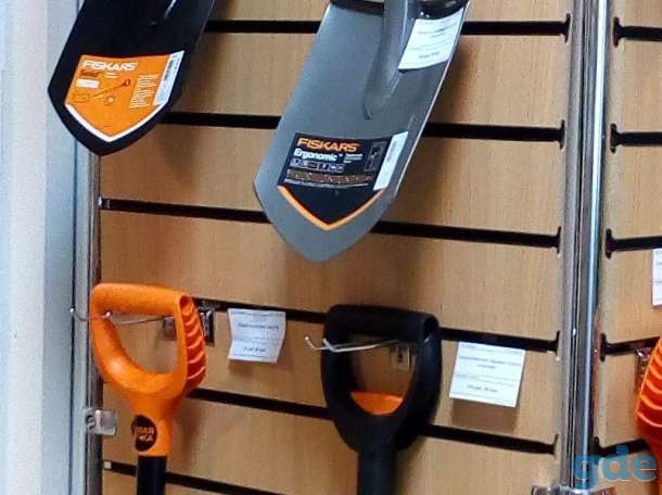 Лопата Fiskars, фотография 1
