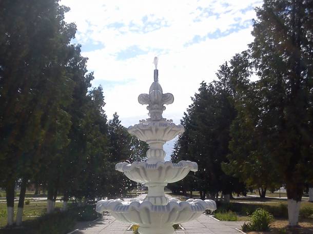 фонтаны ,фигуры львов,колонны, фотография 1