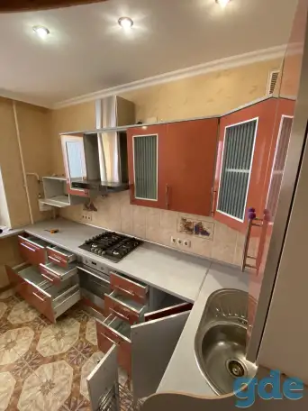 Кухонный гарнитур срочно, фотография 3