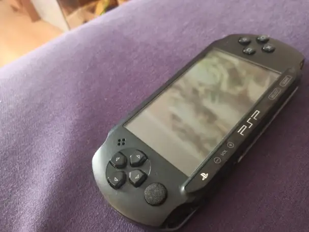PSP 1000 много игр отличное состояние, фотография 8