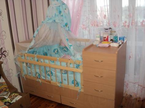 Продам детскую кроватку с комодом, фотография 2