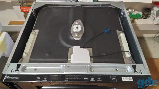 Встраиваемая посудомоечная машина Electrolux EMG48200L, фотография 2