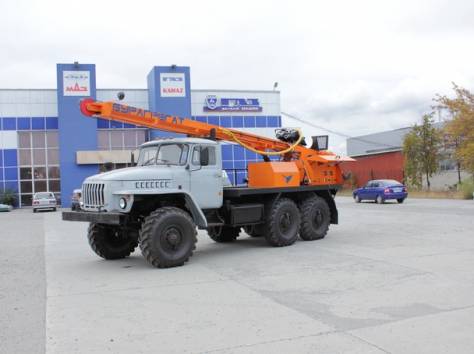 Установка разведочного бурения УРБ-2А-2 , фотография 1