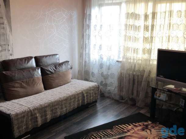 Сдам квартиру в центре на часы.сутки и недели., Ленина 8 кв 12, фотография 1