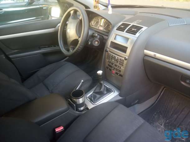 Автомобиль Peugeot 407, фотография 4