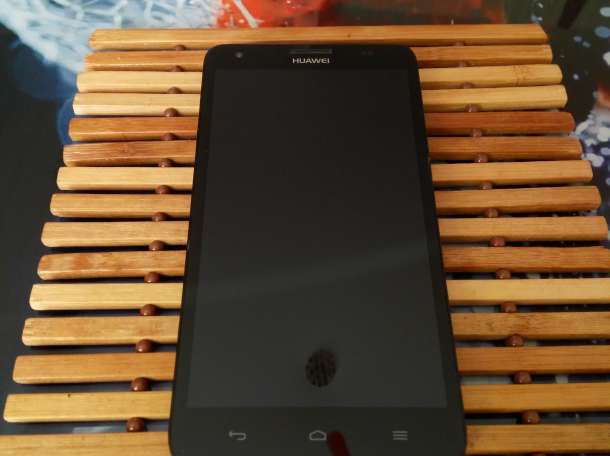 Телефон Huawei Ascend G750 (Honor 3X), фотография 2