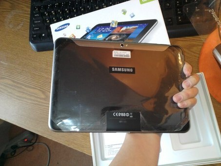 Продам Планшет Samsung Galaxy Tab 8.9 16GB Soft Black (GT-P7310) , фотография 2