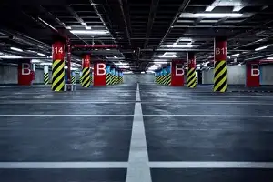 Паркинг в аренду возле Парка Челюскинцев, Макаенка 12Ж, фотография 1