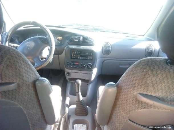 Chrysler Voyager, фотография 2